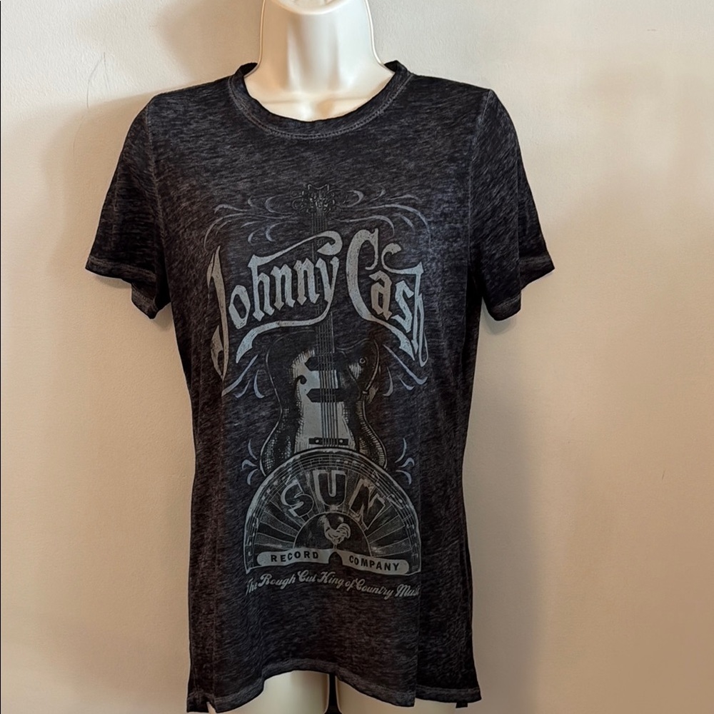 Johnny Cash T-Shirt Black Graphic Tee - Vintage Band Shirt - Women's Medium